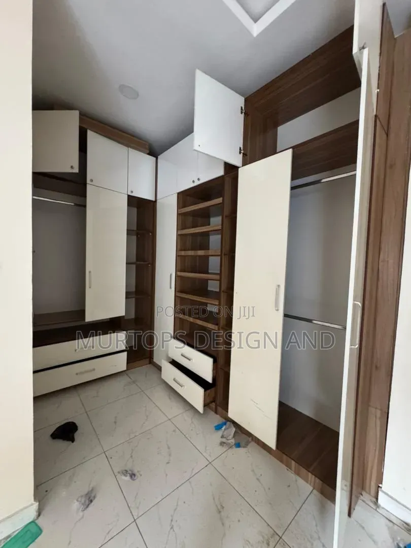 Studio Apartment in Ikota Villa for rent