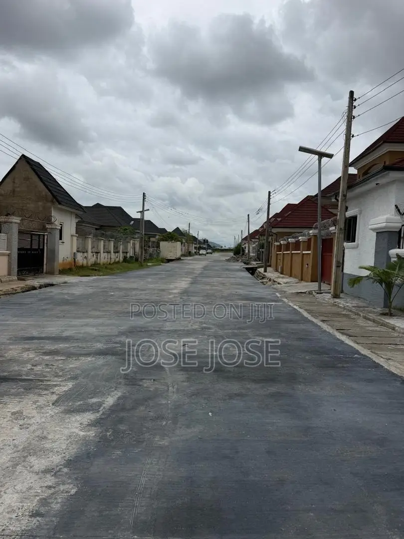 Furnished 3bdrm Block of Flats in Around Ochacho, Karmo for rent