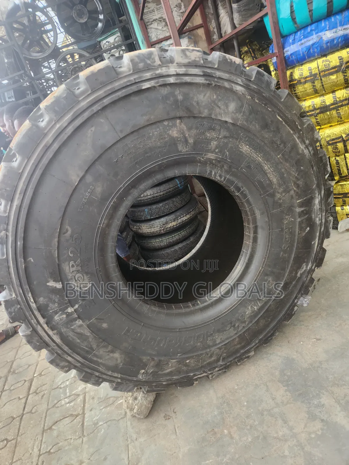 23.5/R25 Radial Original