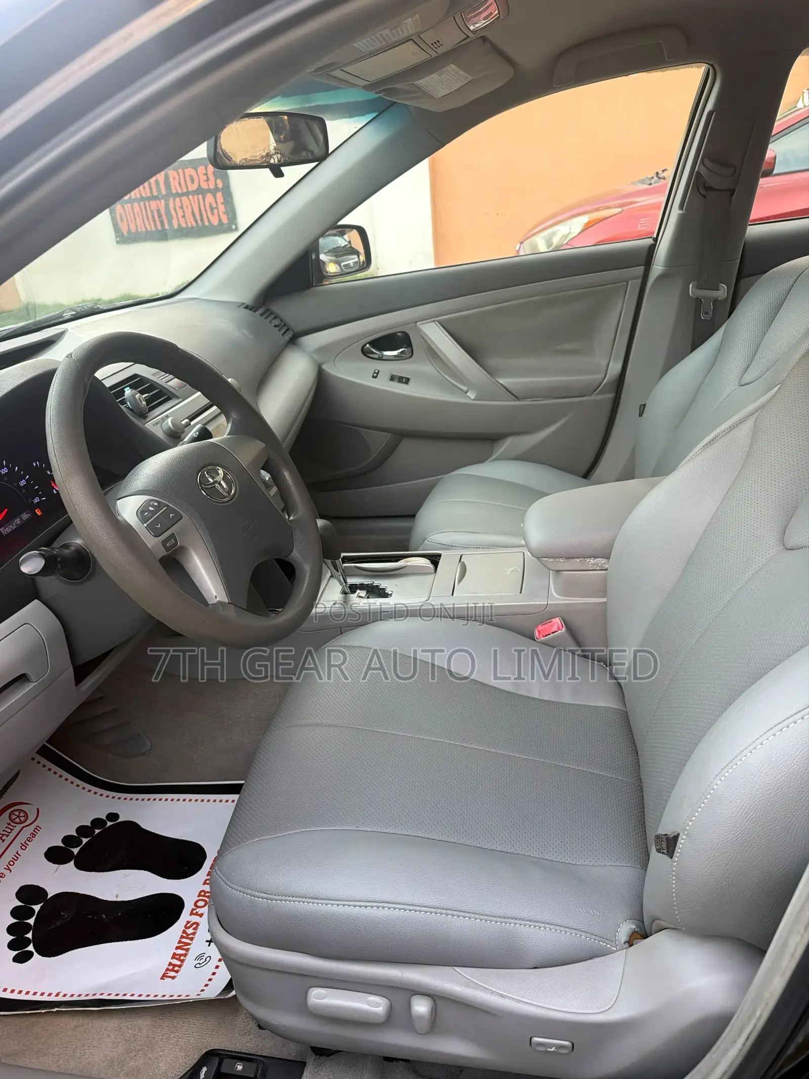 Toyota Camry LE 4dr Sedan (2.5L 4cyl 6AM) 2010 Black