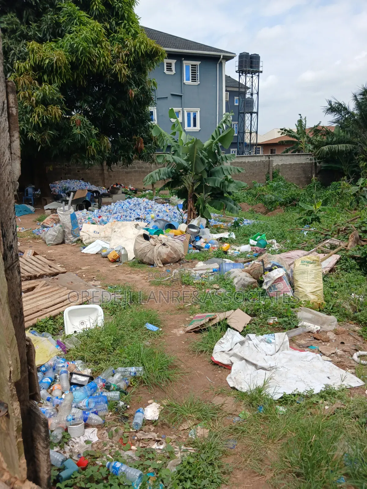 Full Plot Inside the Prestigious Kayfarm Estate Obawole Ogba