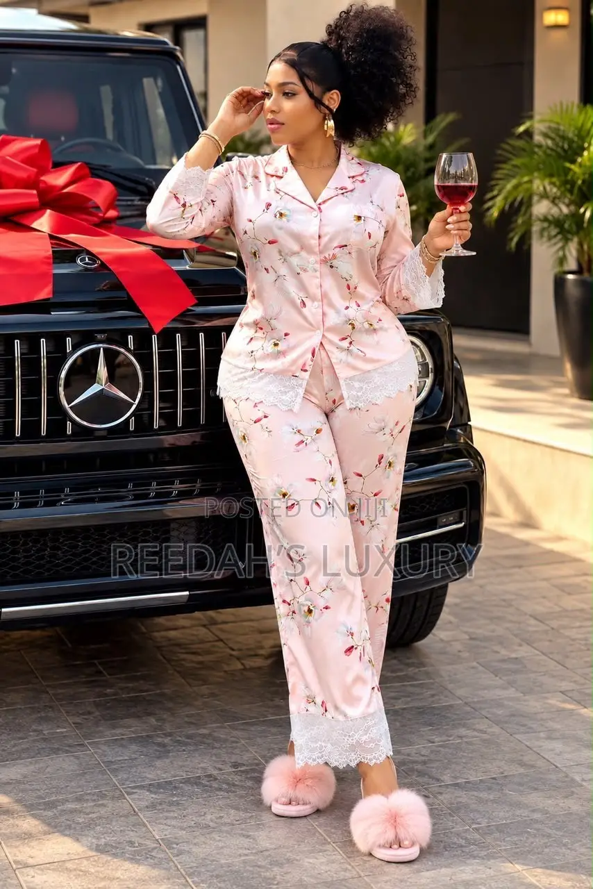 Blossom Silk Lounge/Pajamas Set