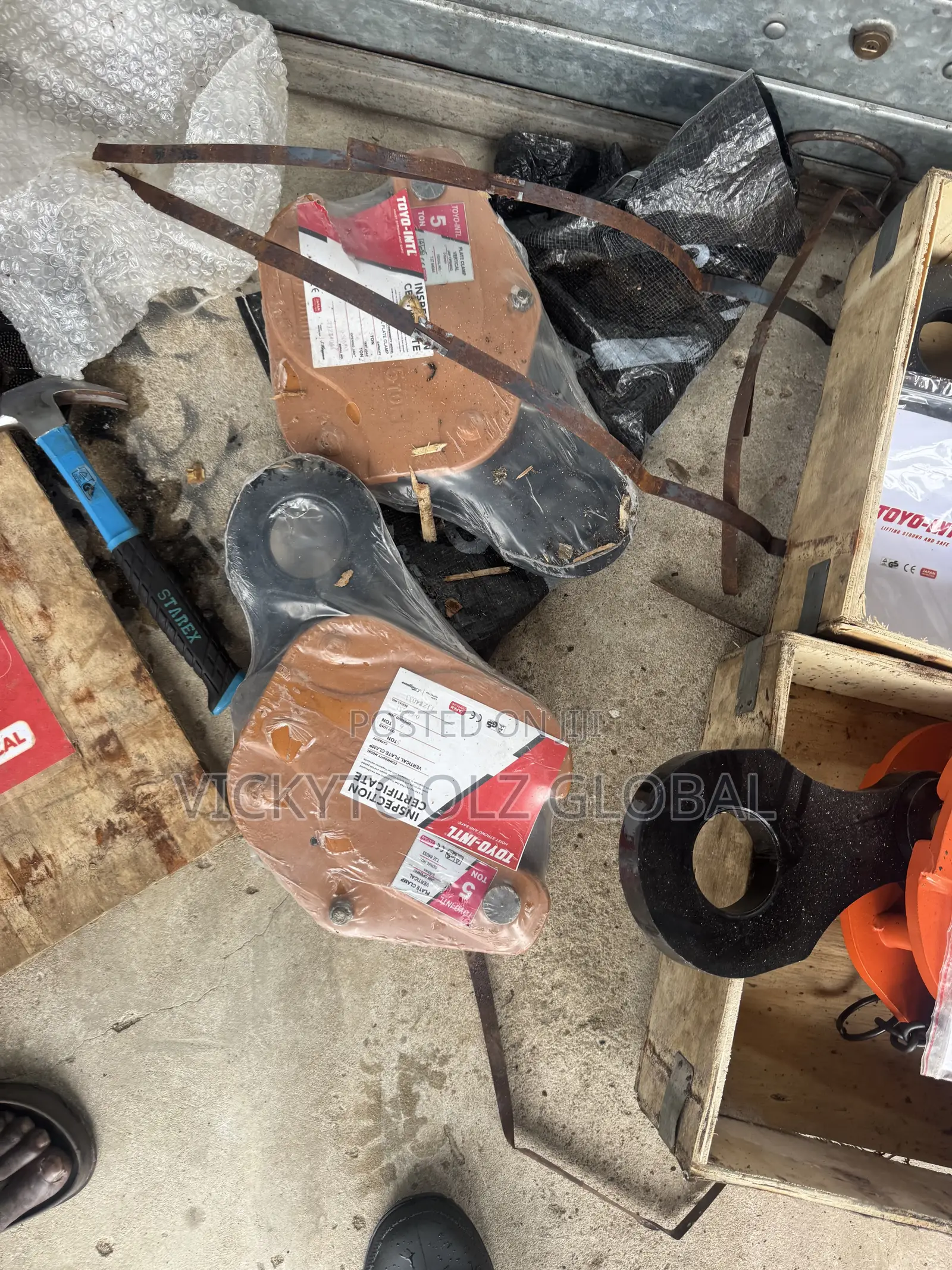 Toyo Vertical Lifting Plate Clamp 10ton