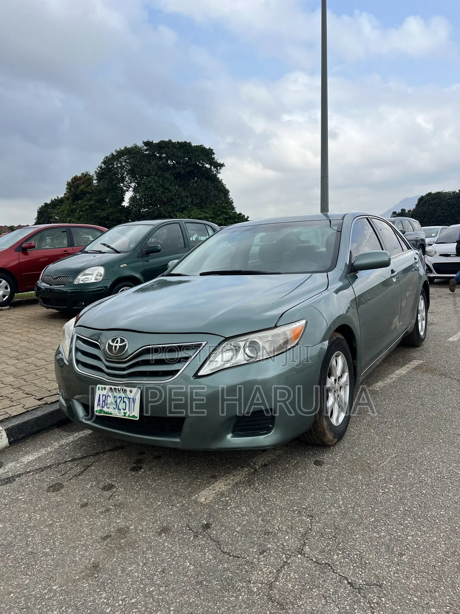 Toyota Camry LE 4dr Sedan (2.5L 4cyl 6AM) 2010 Green