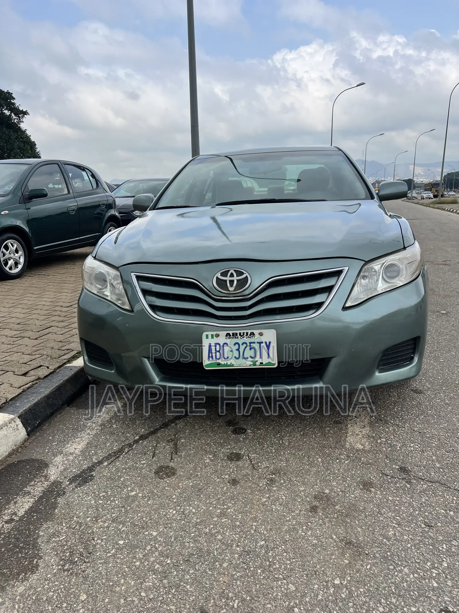 Toyota Camry LE 4dr Sedan (2.5L 4cyl 6AM) 2010 Green