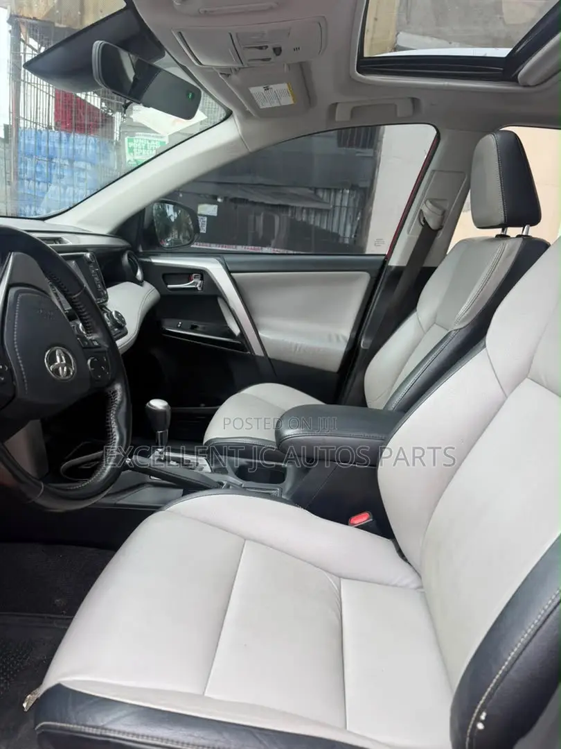Toyota RAV4 Limited AWD (2.5L 4cyl 6A) 2016 Red