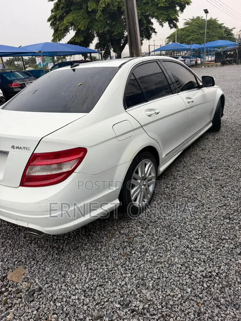 Mercedes-Benz C300 2008 White