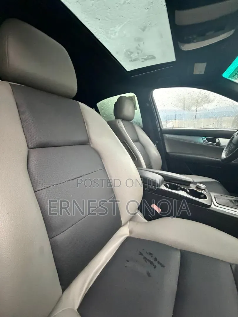 Mercedes-Benz C300 2008 White