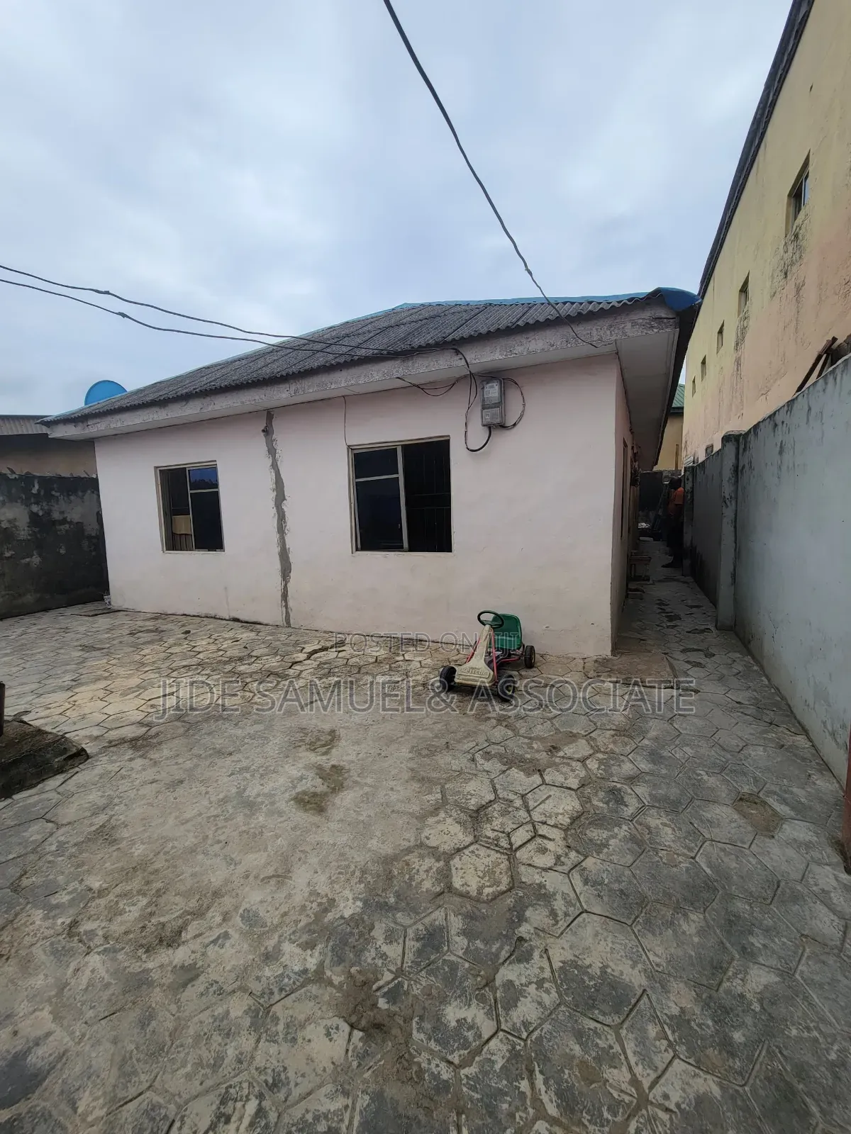 Furnished Mini Flat in Ayobo for rent