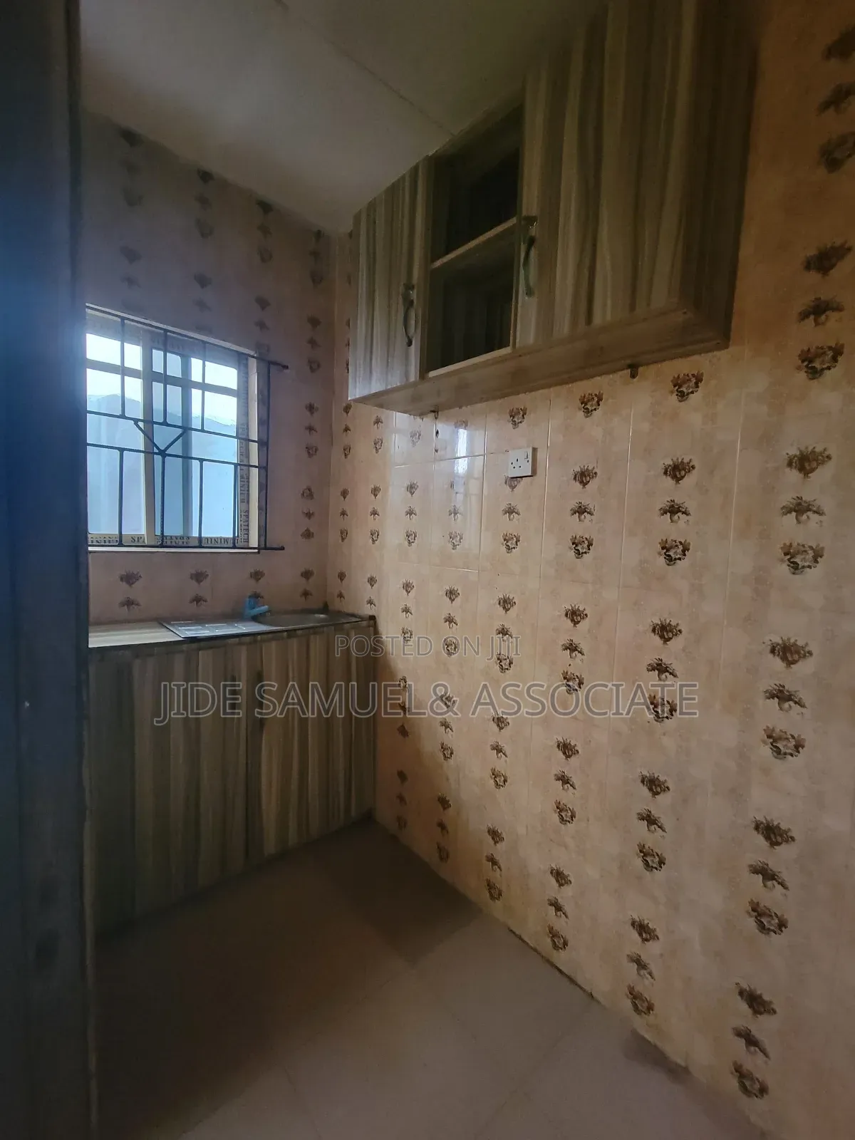 Furnished Mini Flat in Ayobo for rent