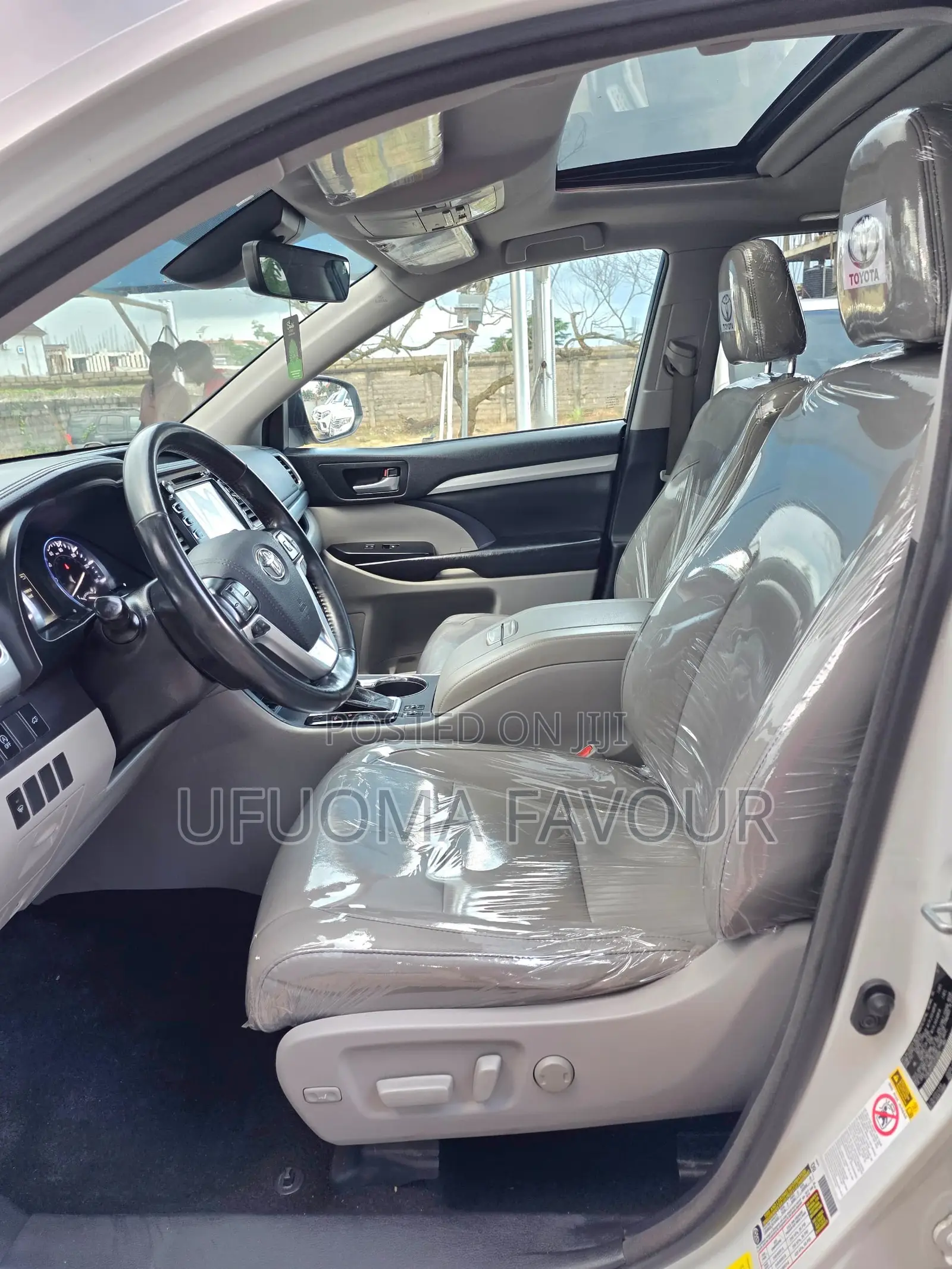 Toyota Highlander XLE 4x2 V6 (3.5L 6cyl 8A) 2018 White