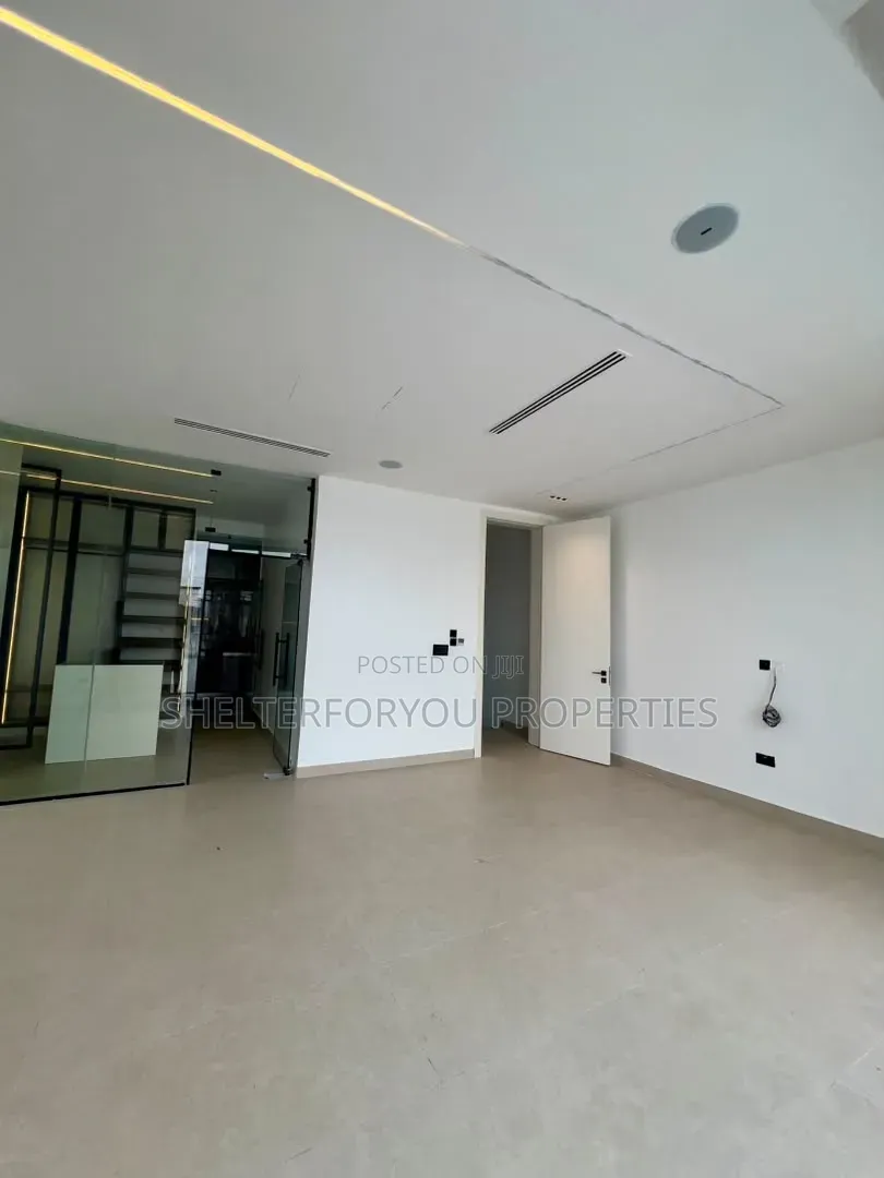 5bdrm Duplex in Ikate for sale