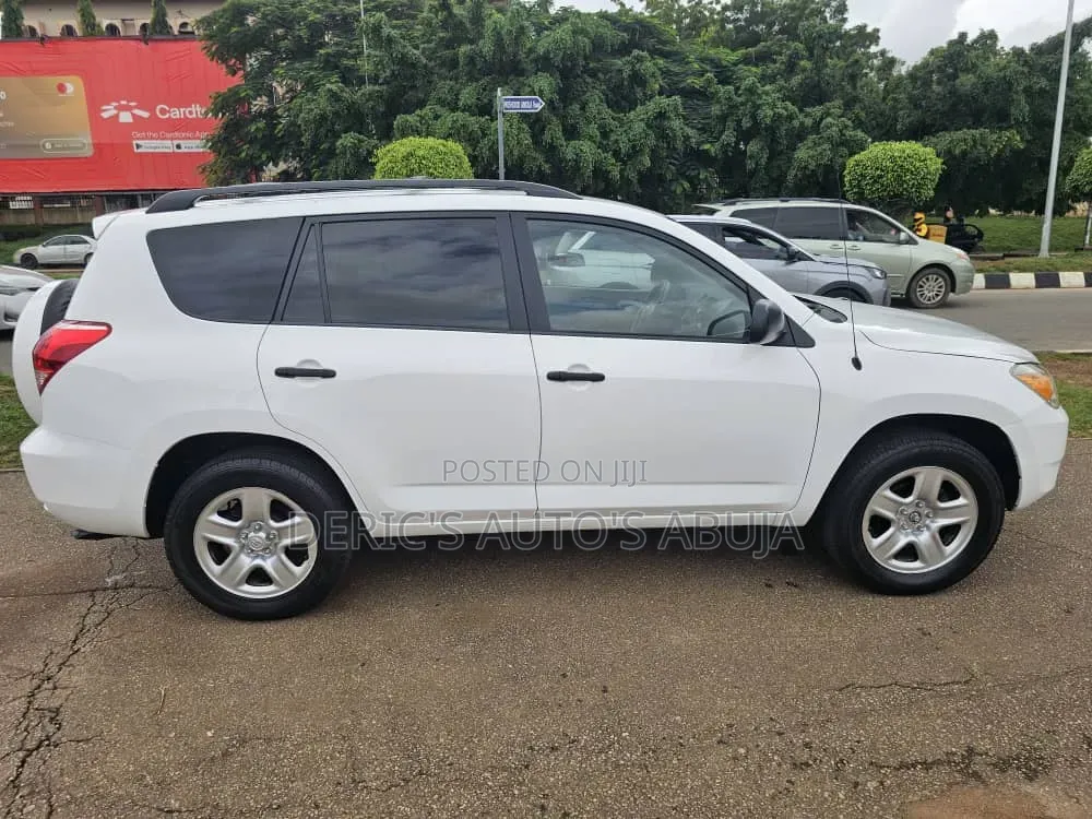 Toyota RAV4 2.4 2008 White