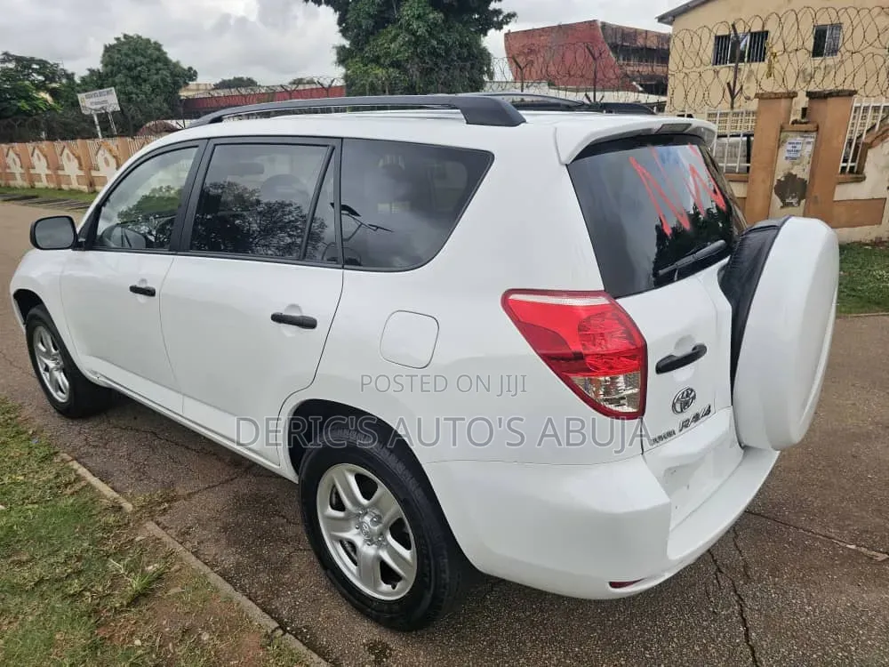 Toyota RAV4 2.4 2008 White