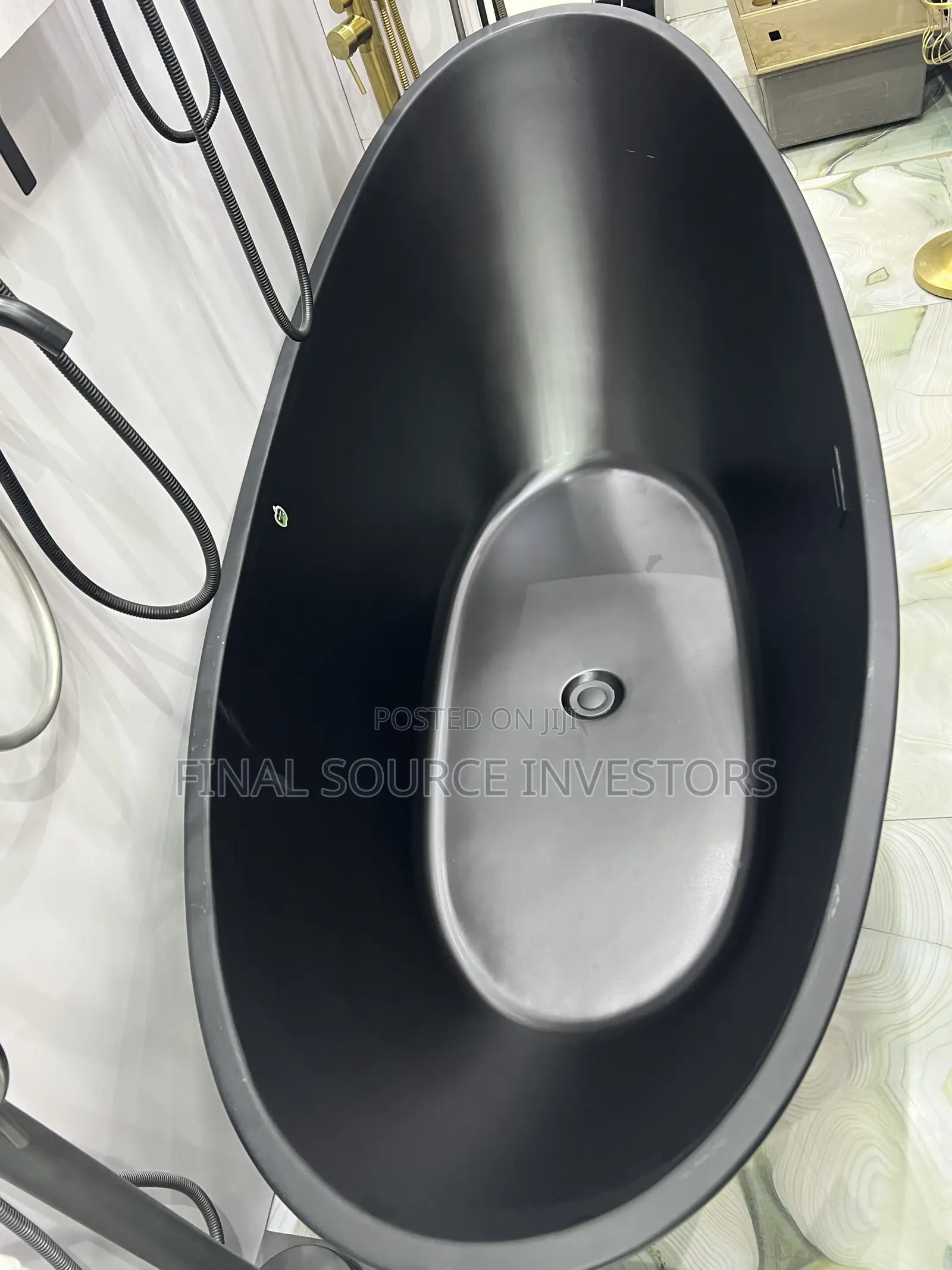 Matte Black Free Standing Oval Bathtub