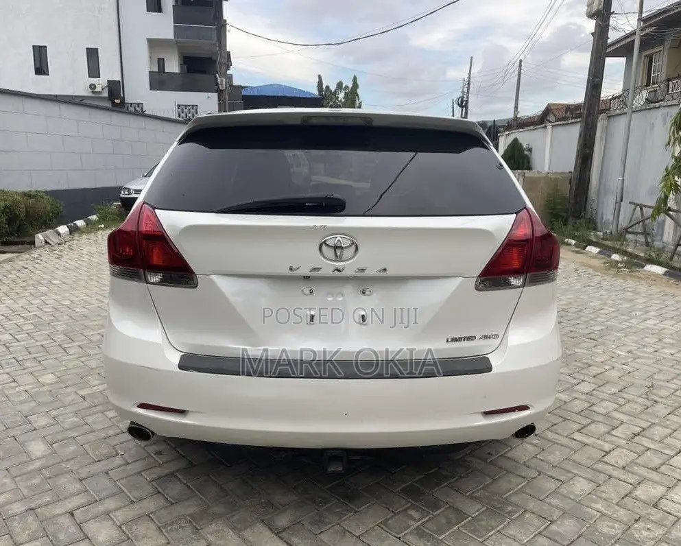 Toyota Venza 2015 White