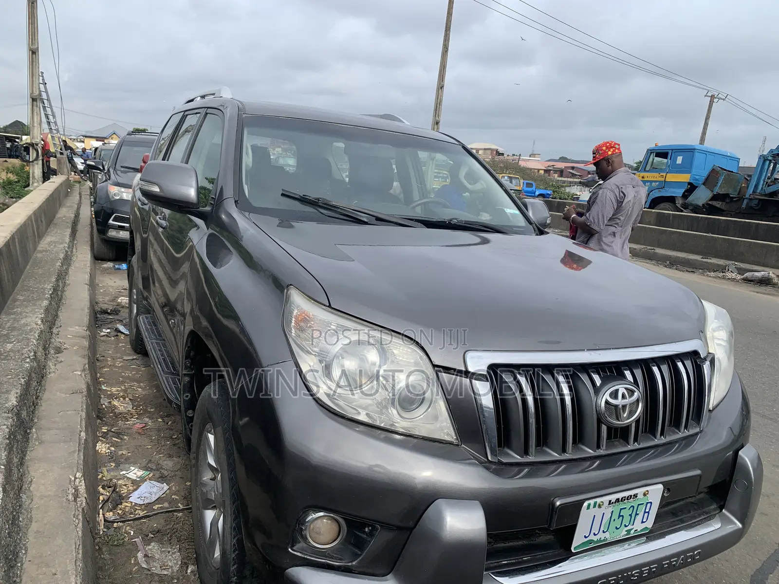 Toyota Land Cruiser Prado 2015 Gray
