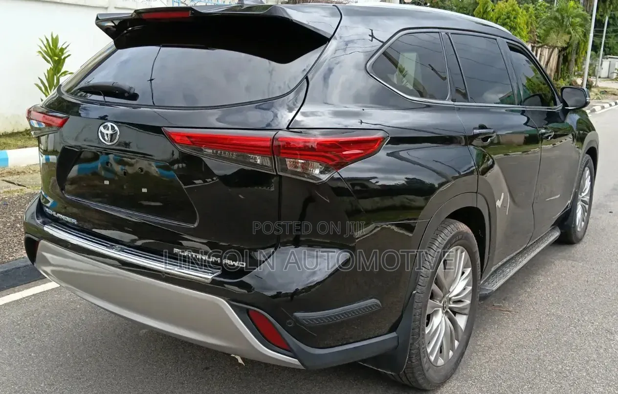 Toyota Highlander Platinum 2022 Matt Black