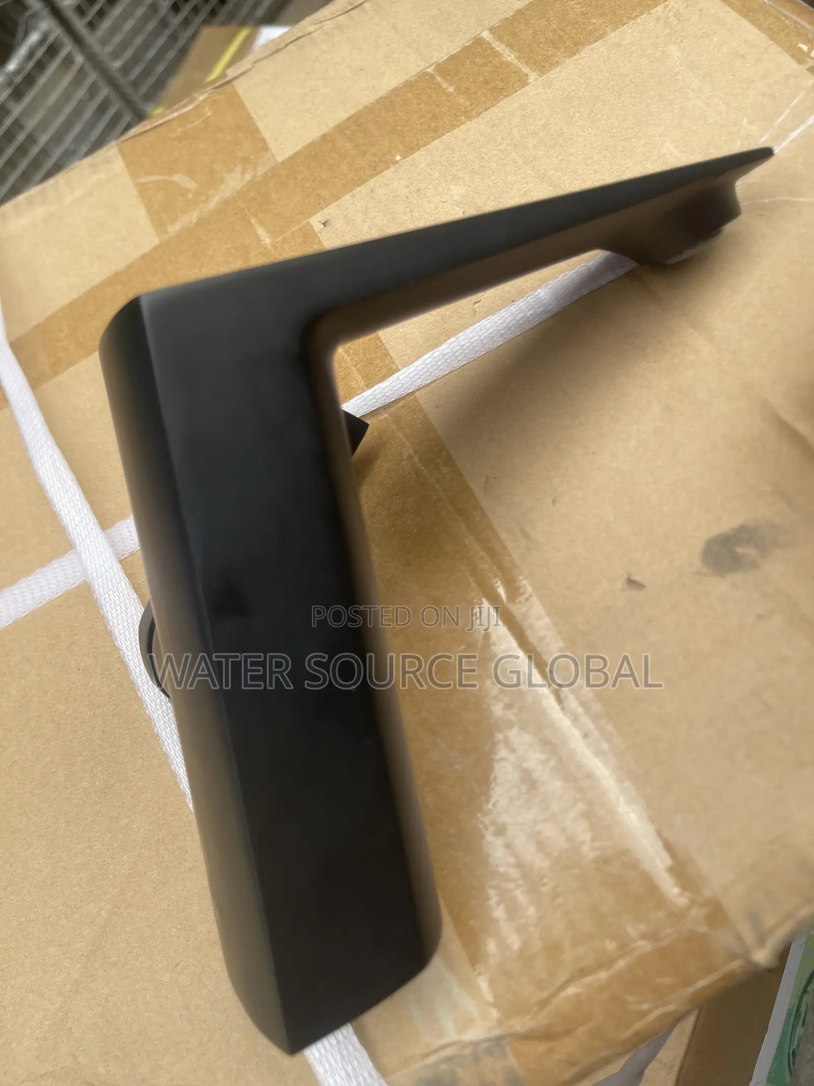 Quality Hot and Cold Wash Hand Basin Tap