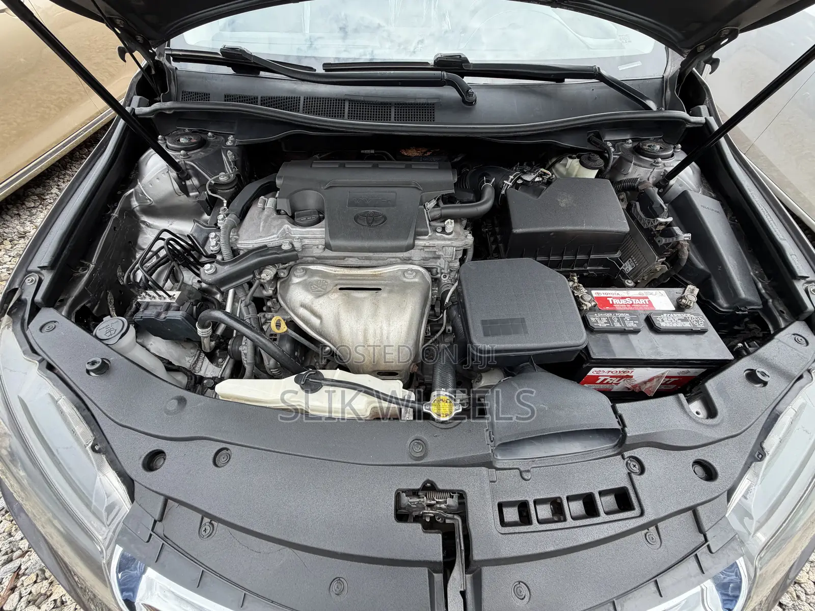 Toyota Camry XSE 4dr Sedan (2.5l 4cyl 6A) 2016 Gray