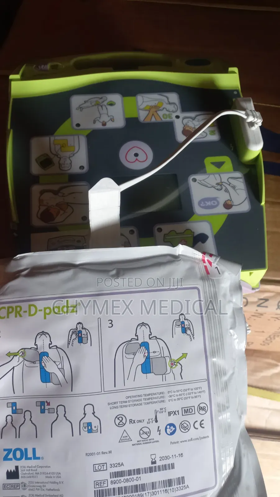 Zoll AED Defibrillator