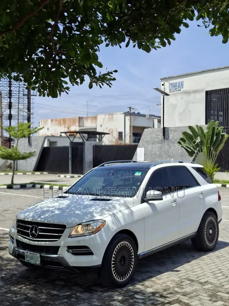 Mercedes-Benz M Class ML350 4MATIC 4dr SUV AWD (3.5L 6cyl 7A) 2015