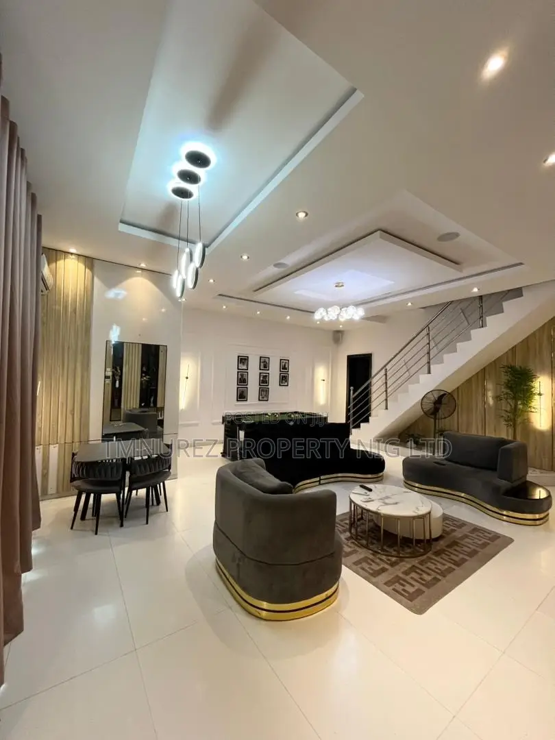 Furnished 3bdrm Apartment in Main Ikate, Lekki for rent
