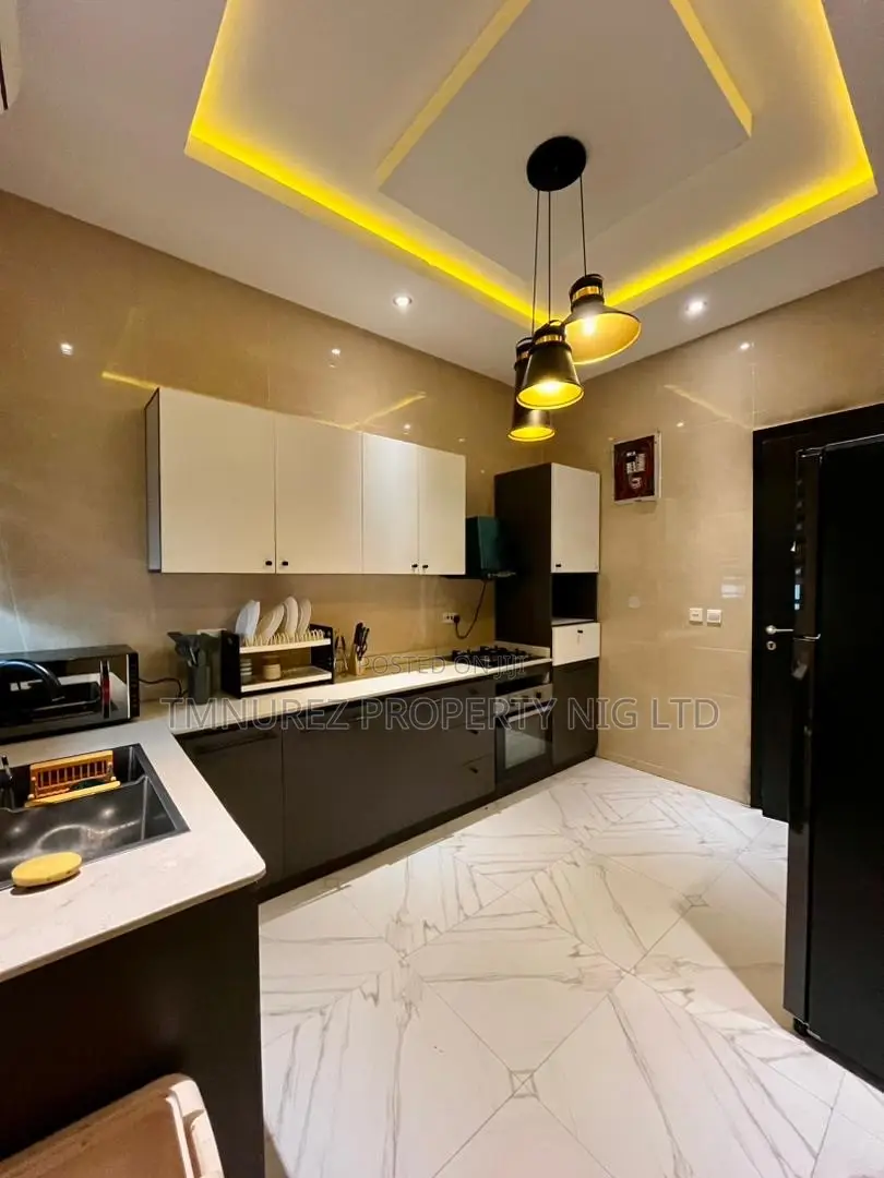 Furnished 3bdrm Apartment in Main Ikate, Lekki for rent