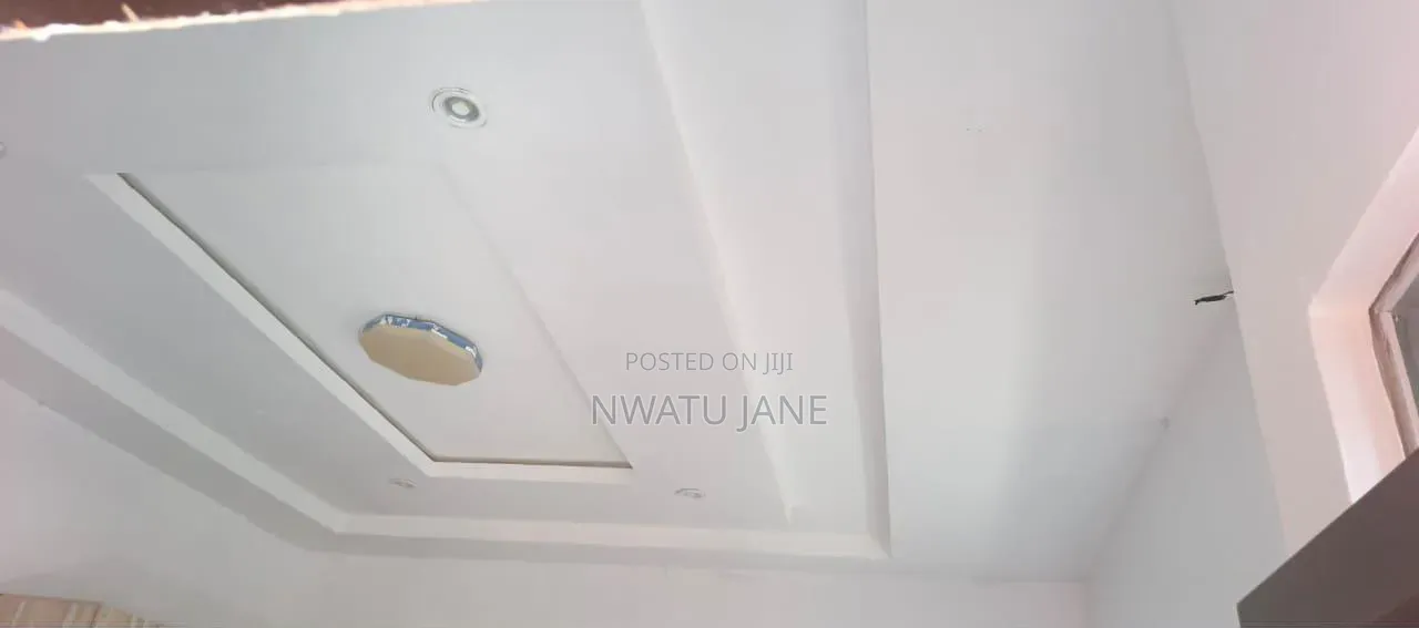 1bdrm Shared Apartment in Van Daniel Estates, Ikota for rent