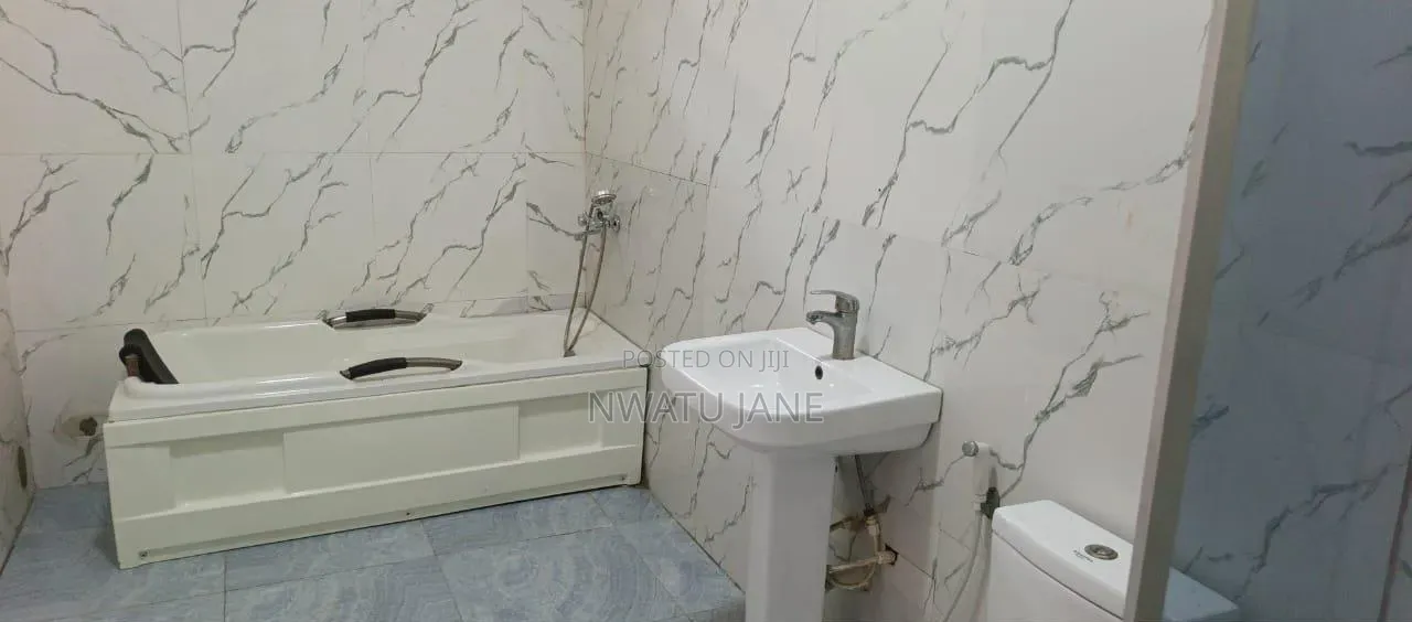 1bdrm Shared Apartment in Van Daniel Estates, Ikota for rent