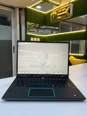 Laptop Alienware M16 R2 32GB Intel Core Ultra 9 SSD 1T