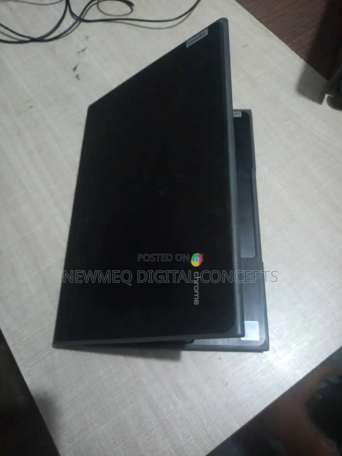 Laptop Lenovo Chromebook C330 4GB Intel Pentium SSD 32GB