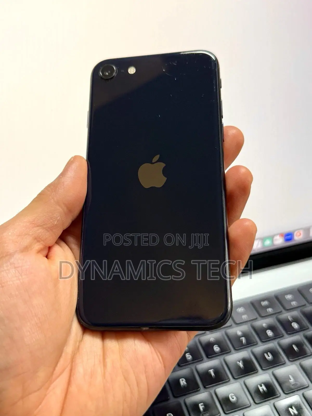 Apple iPhone SE (2022) 64 GB Black