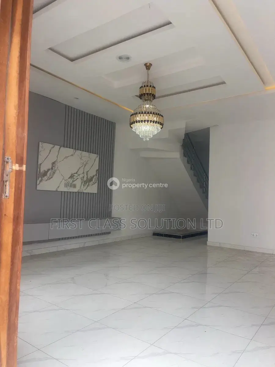 4bdrm Duplex in Ikota Villa Estate for sale
