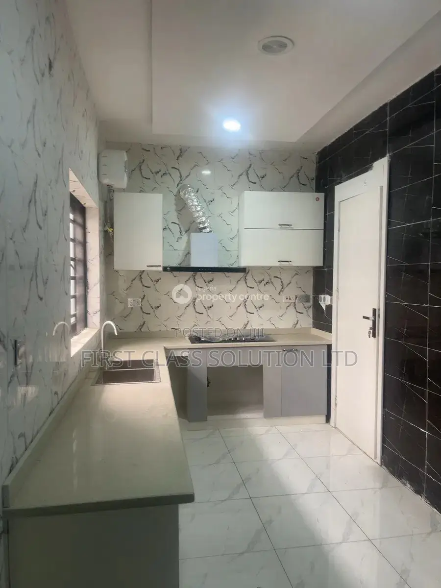4bdrm Duplex in Ikota Villa Estate for sale