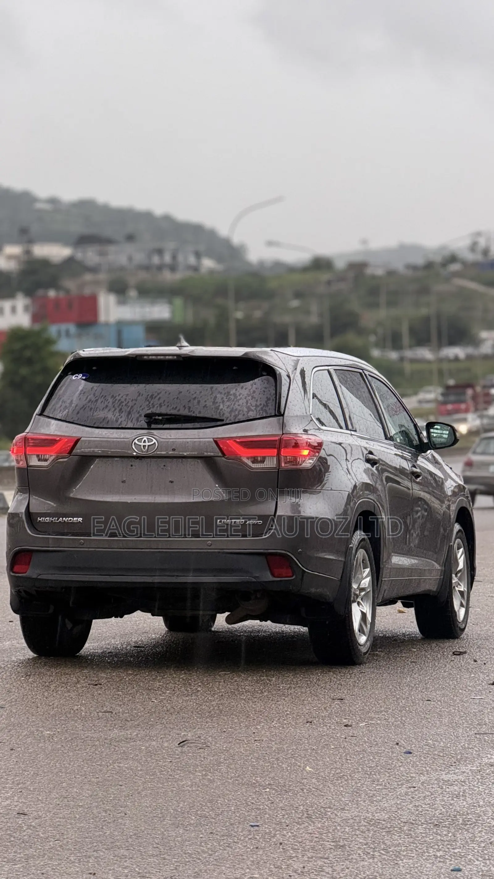Toyota Highlander Limited 4dr SUV AWD (3.5L 6cyl 6A) 2015 Gray