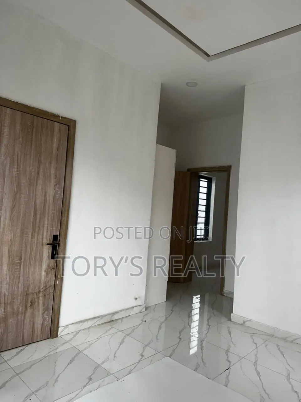 2bdrm Duplex in Lekki Phase 2 for rent