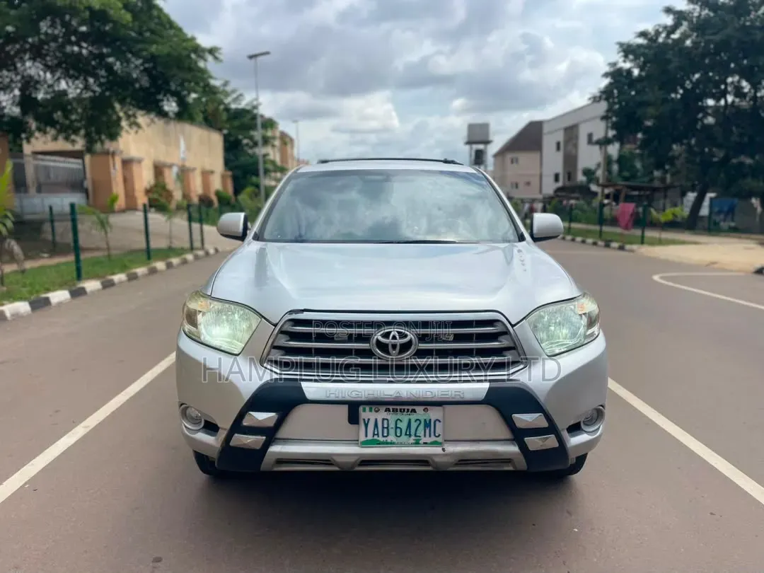 Toyota Highlander 2010 Silver