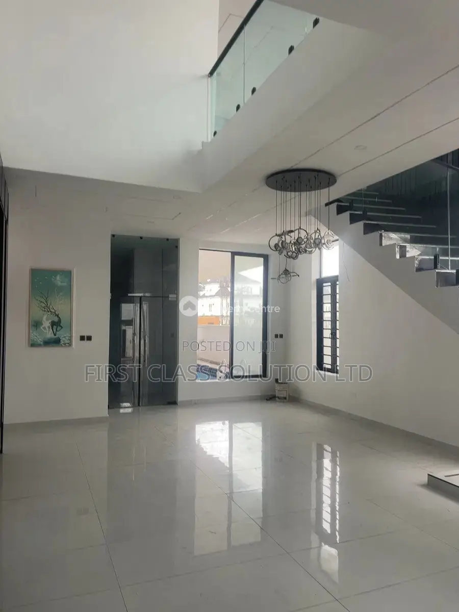 5bdrm Duplex in Oral Estate, Lekki Expressway for sale