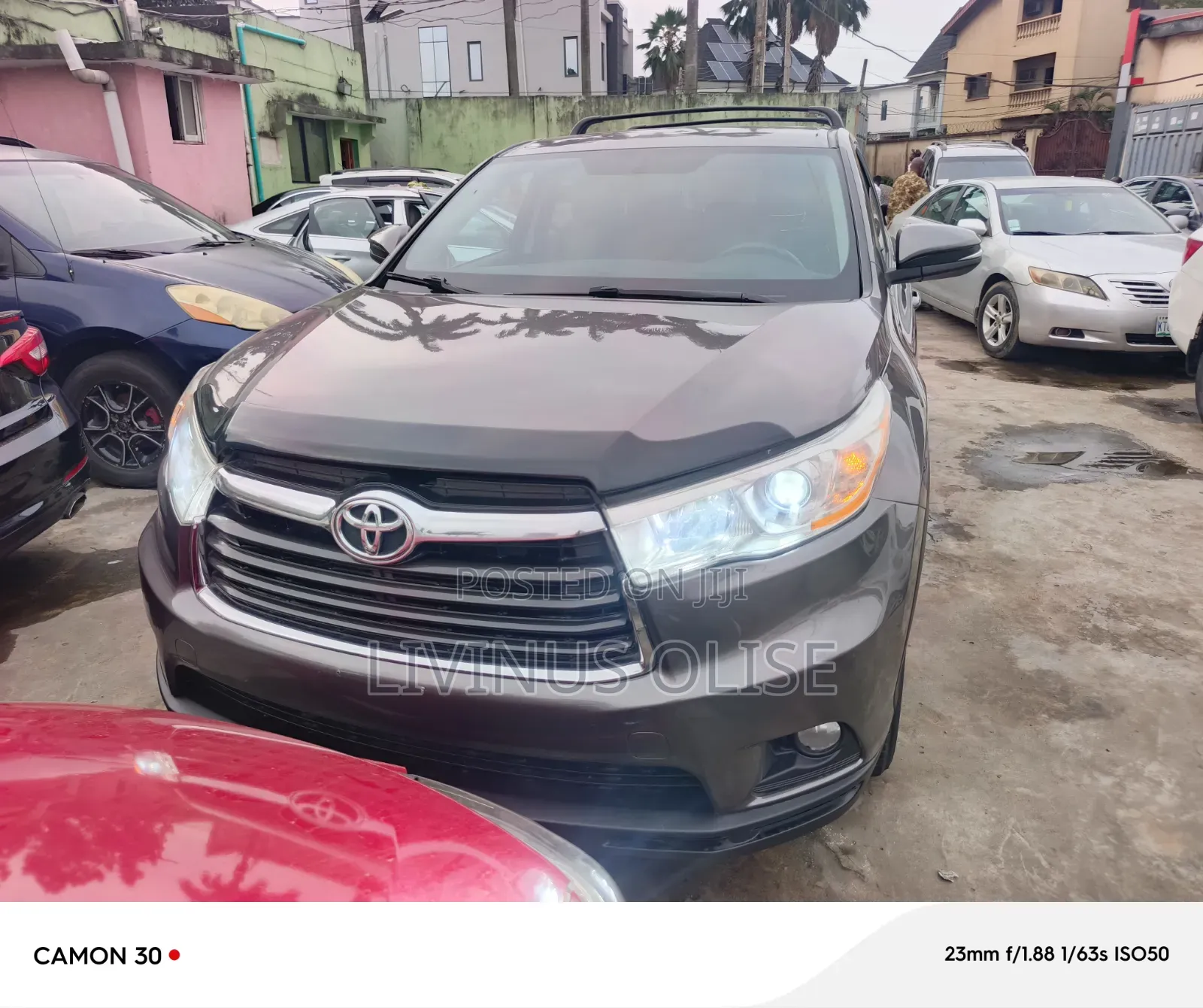 Toyota Highlander LE V6 4x4 (3.5L 6cyl 6A) 2016 Gray