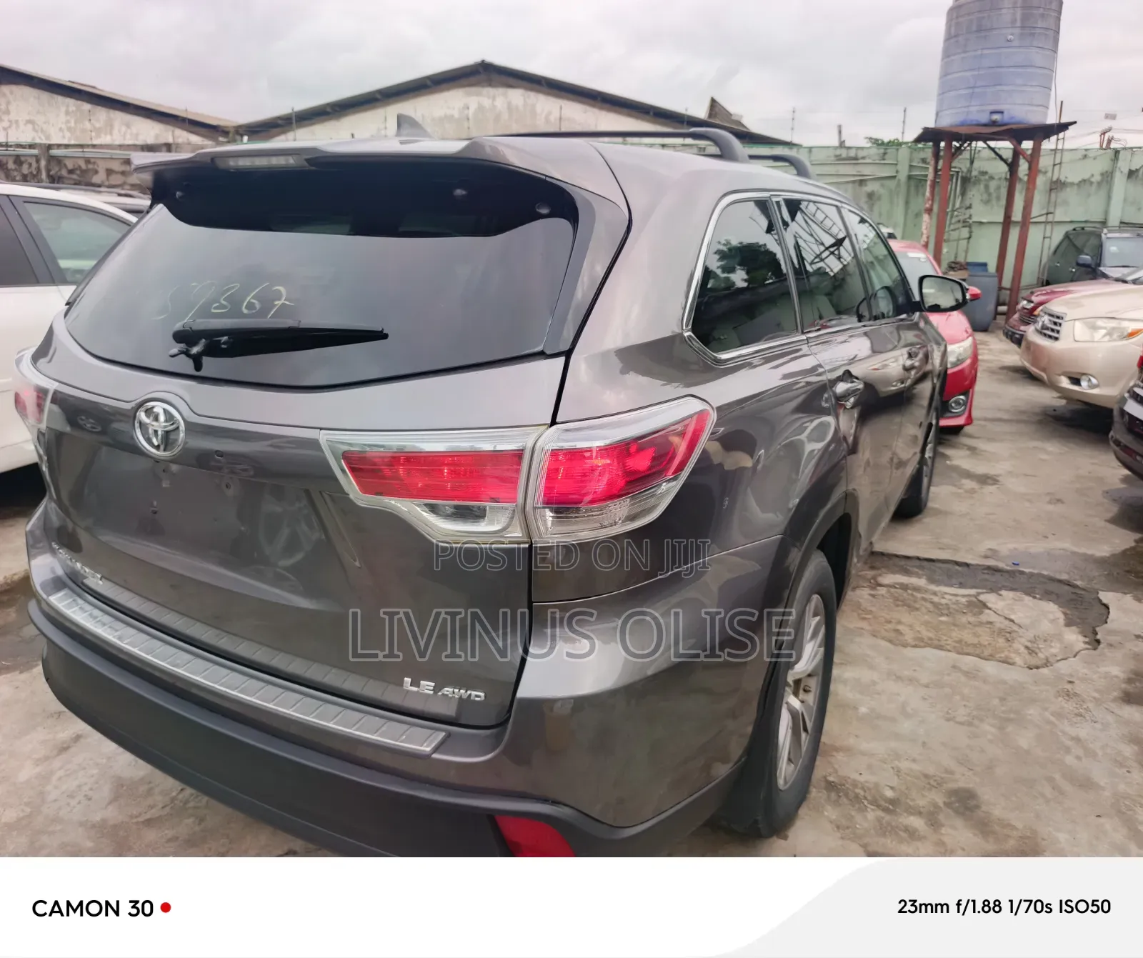 Toyota Highlander LE V6 4x4 (3.5L 6cyl 6A) 2016 Gray