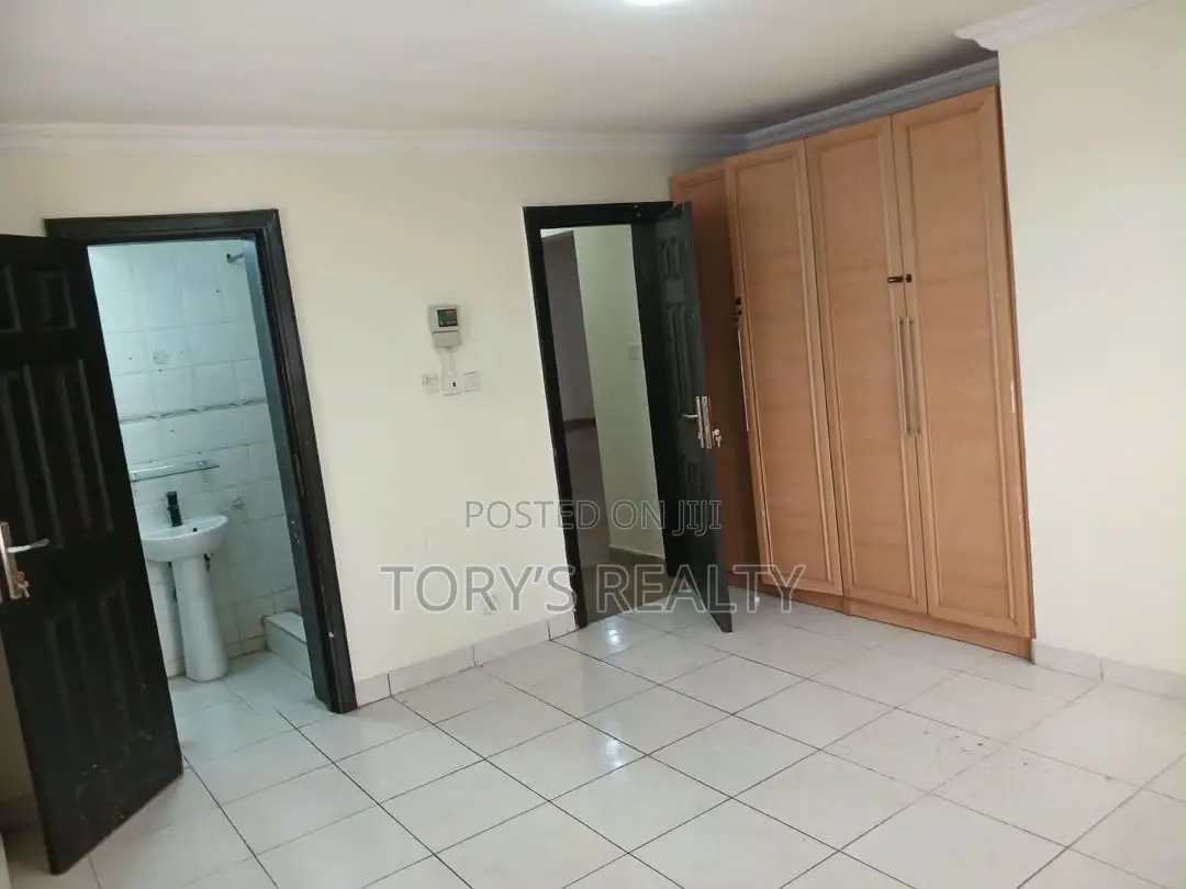 3bdrm Apartment in Victoria Island Extension for rent