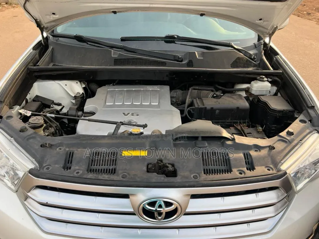 Toyota Highlander 2012 White
