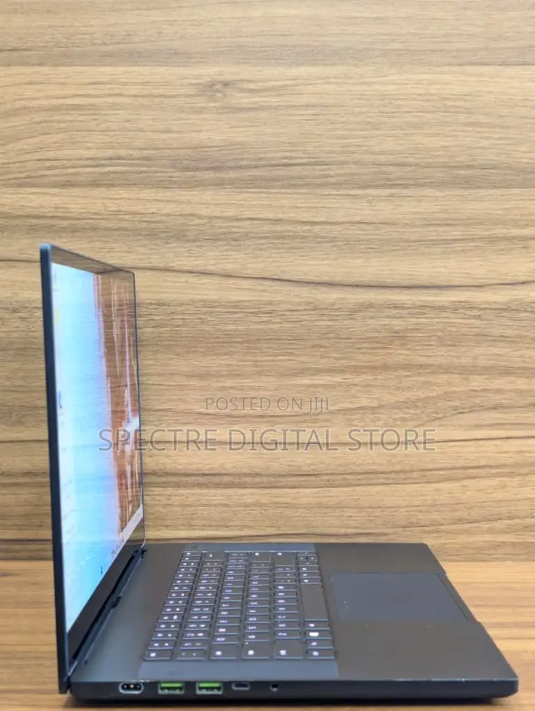 Laptop Razer Blade Advanced 32GB Intel Core i7 SSD 1T