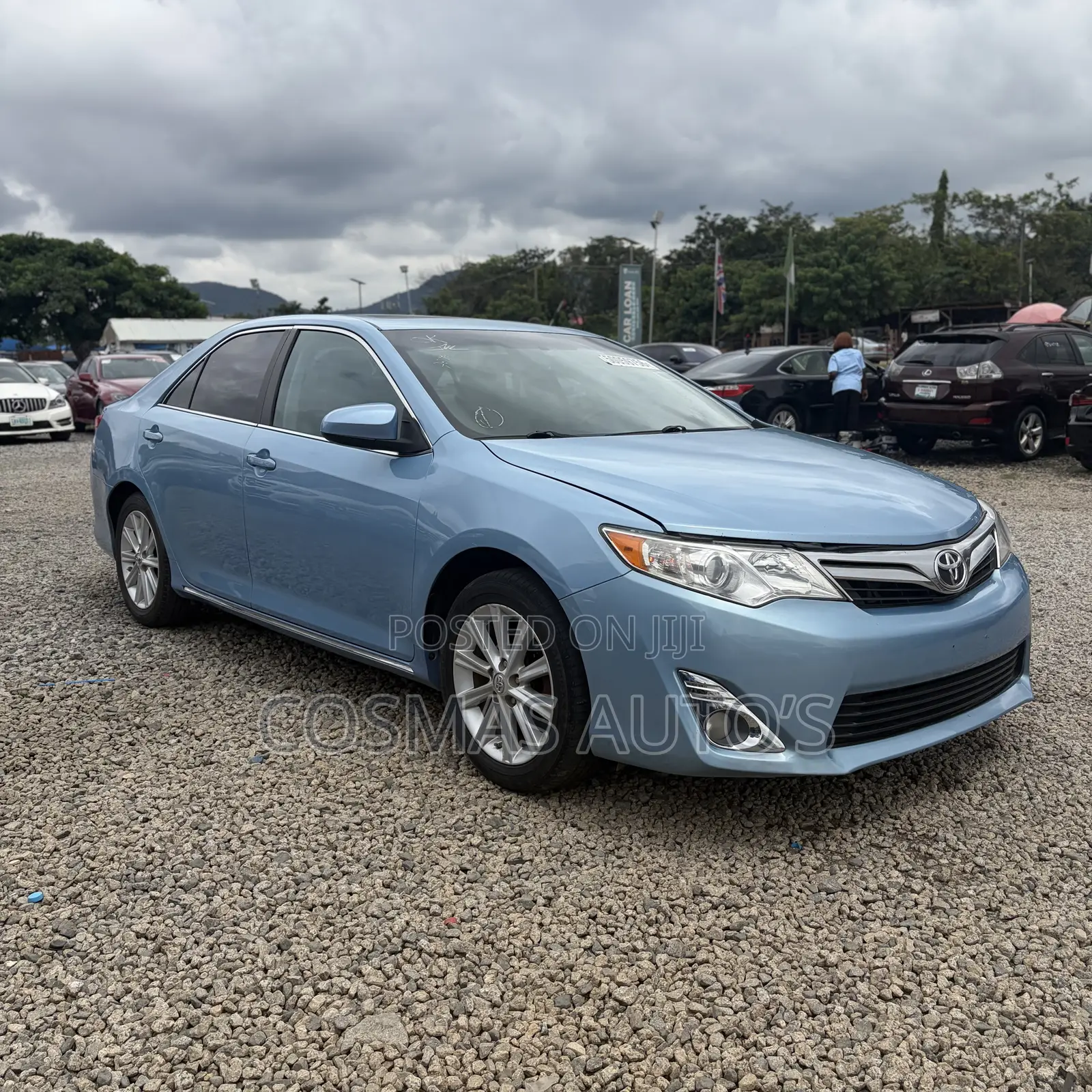 Toyota Camry XLE 4dr Sedan (2.5L 4cyl 6A) 2013 Blue