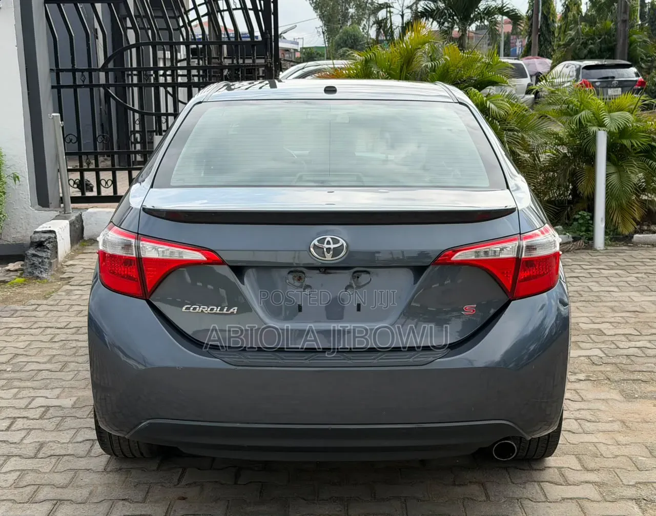 Toyota Corolla S 4dr Sedan (1.8L 4cyl CVT) 2014 Gray