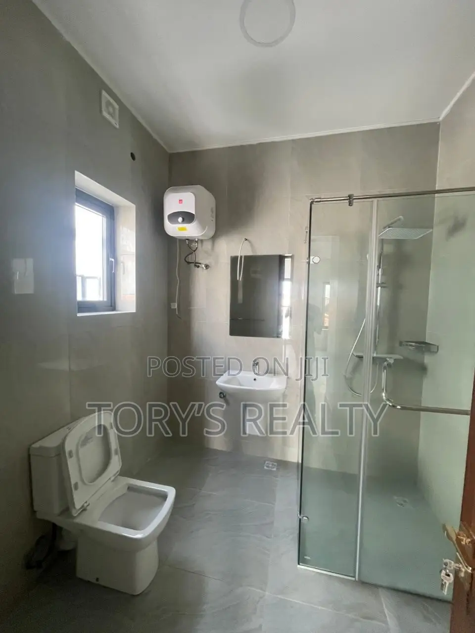 3bdrm Duplex in Lekki Phase 1 for rent