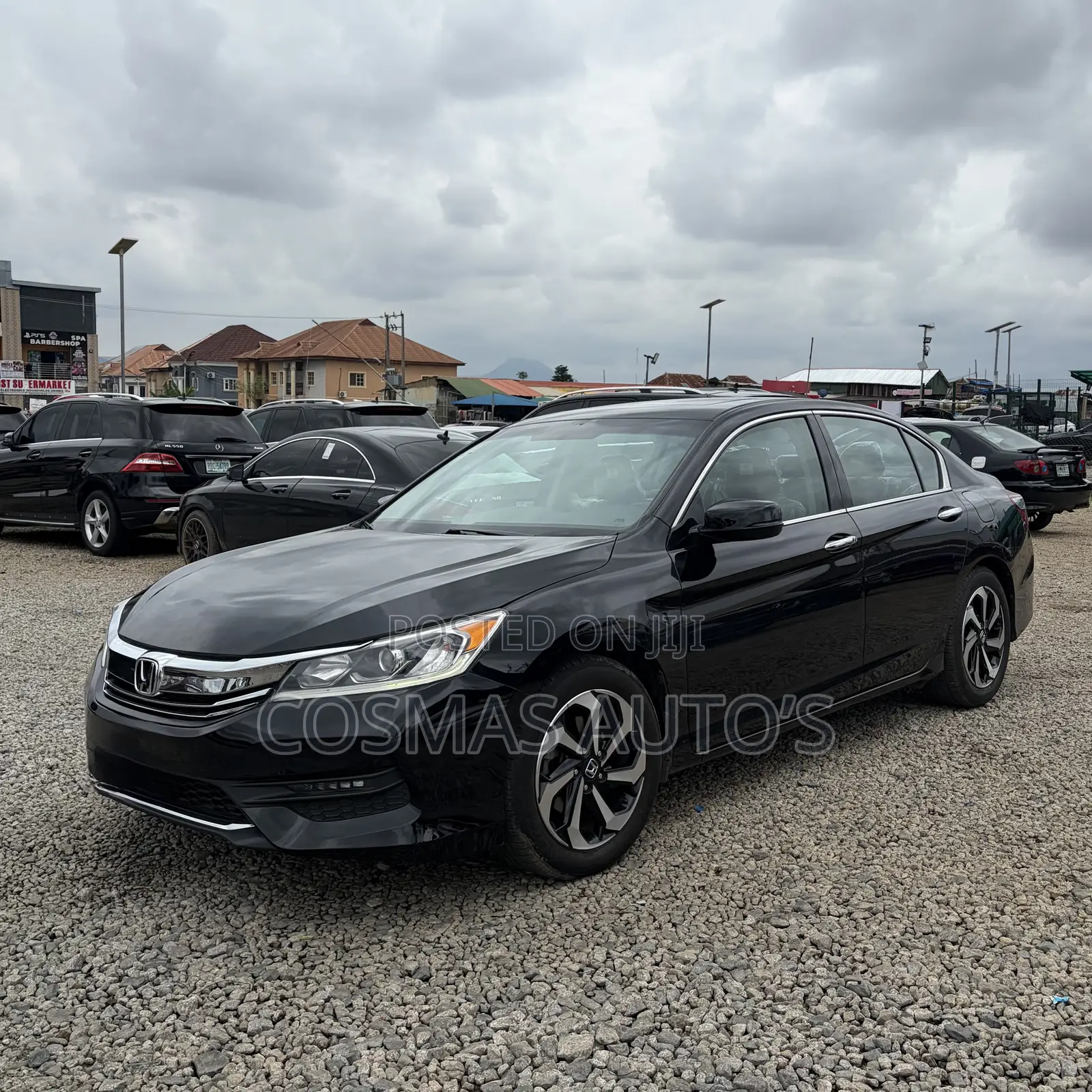 Honda Accord Touring V6 4dr Sedan FWD (3.5L 6cyl 6A) 2017 Black