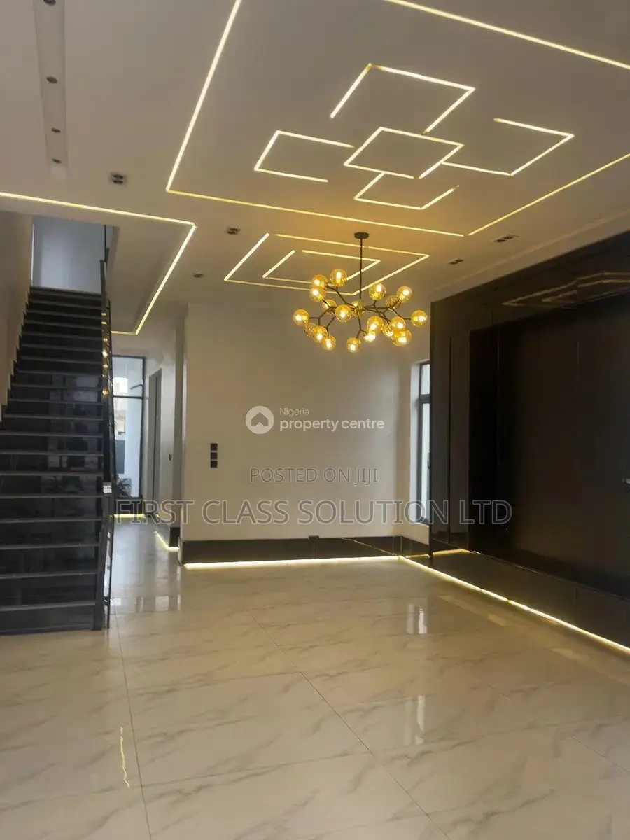 5bdrm Duplex in Sangotedo, Ajah, for sale