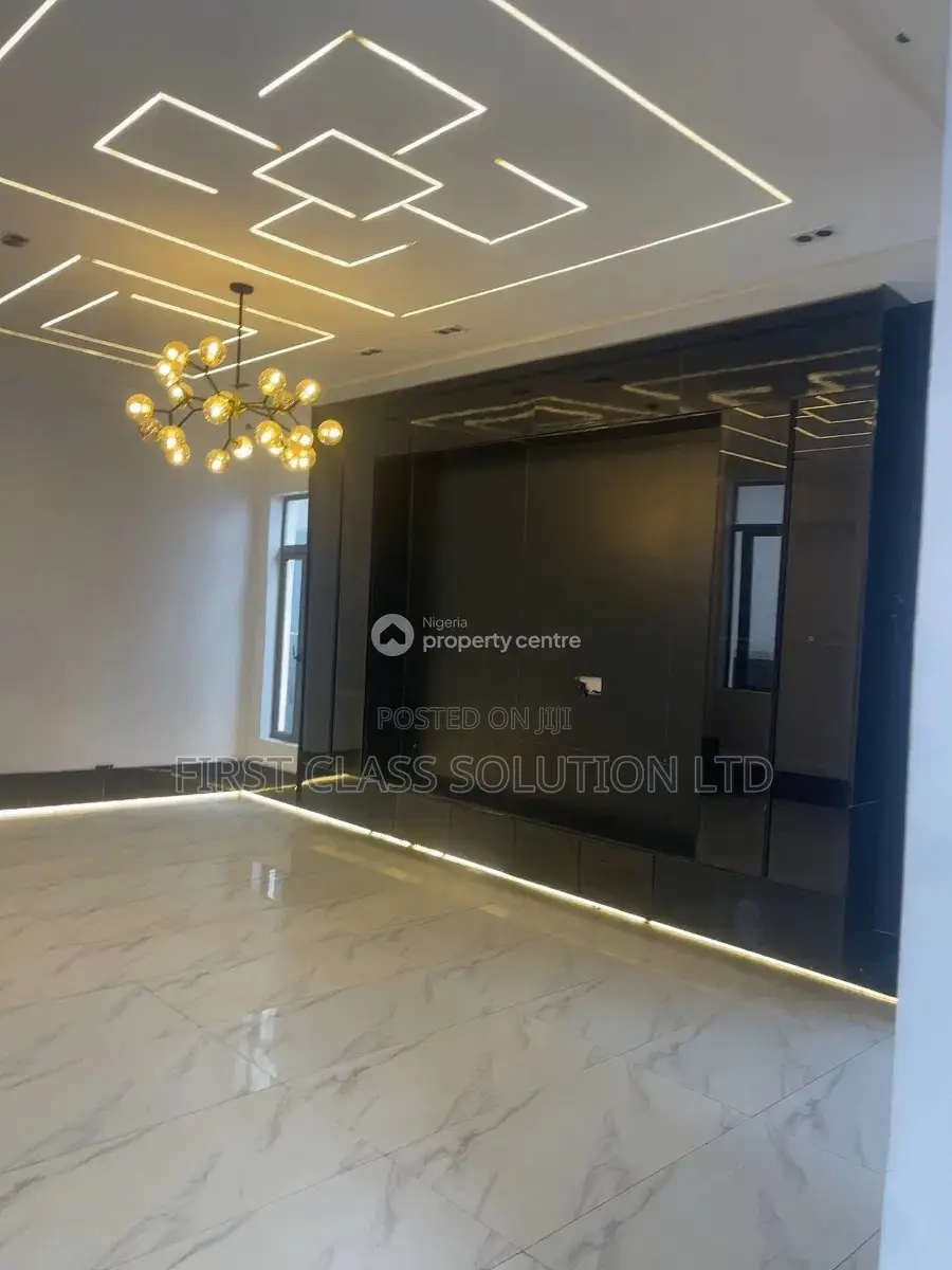 5bdrm Duplex in Sangotedo, Ajah, for sale